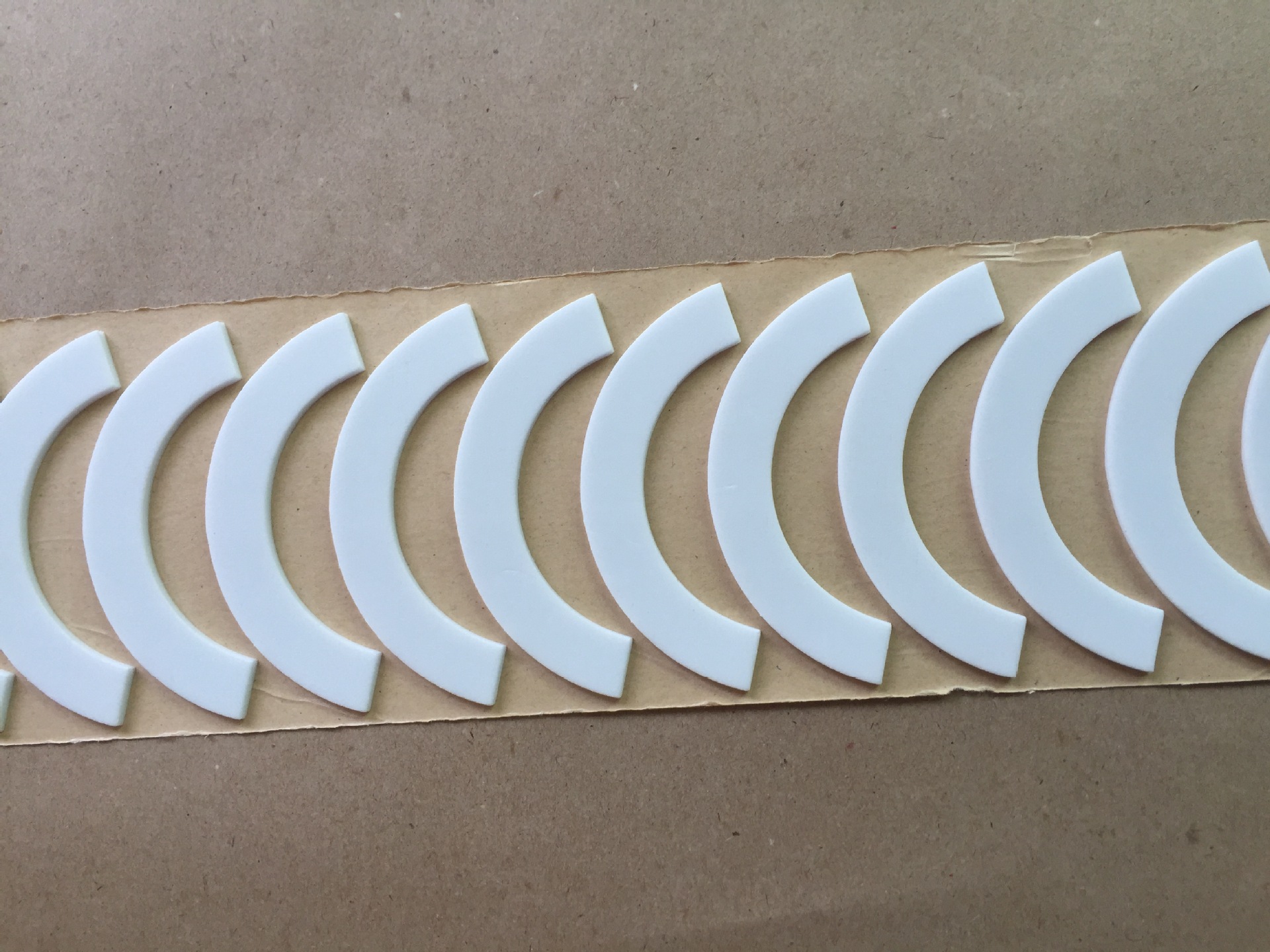 罗杰斯HT-820硬质硅胶泡棉 厚度0.79mm 材料加工模切一体厂商